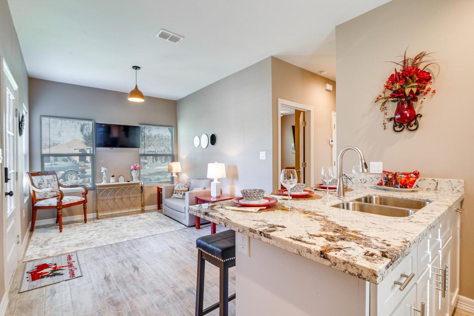Pet-Friendly Brownsville Apartment With Yard! エクステリア 写真