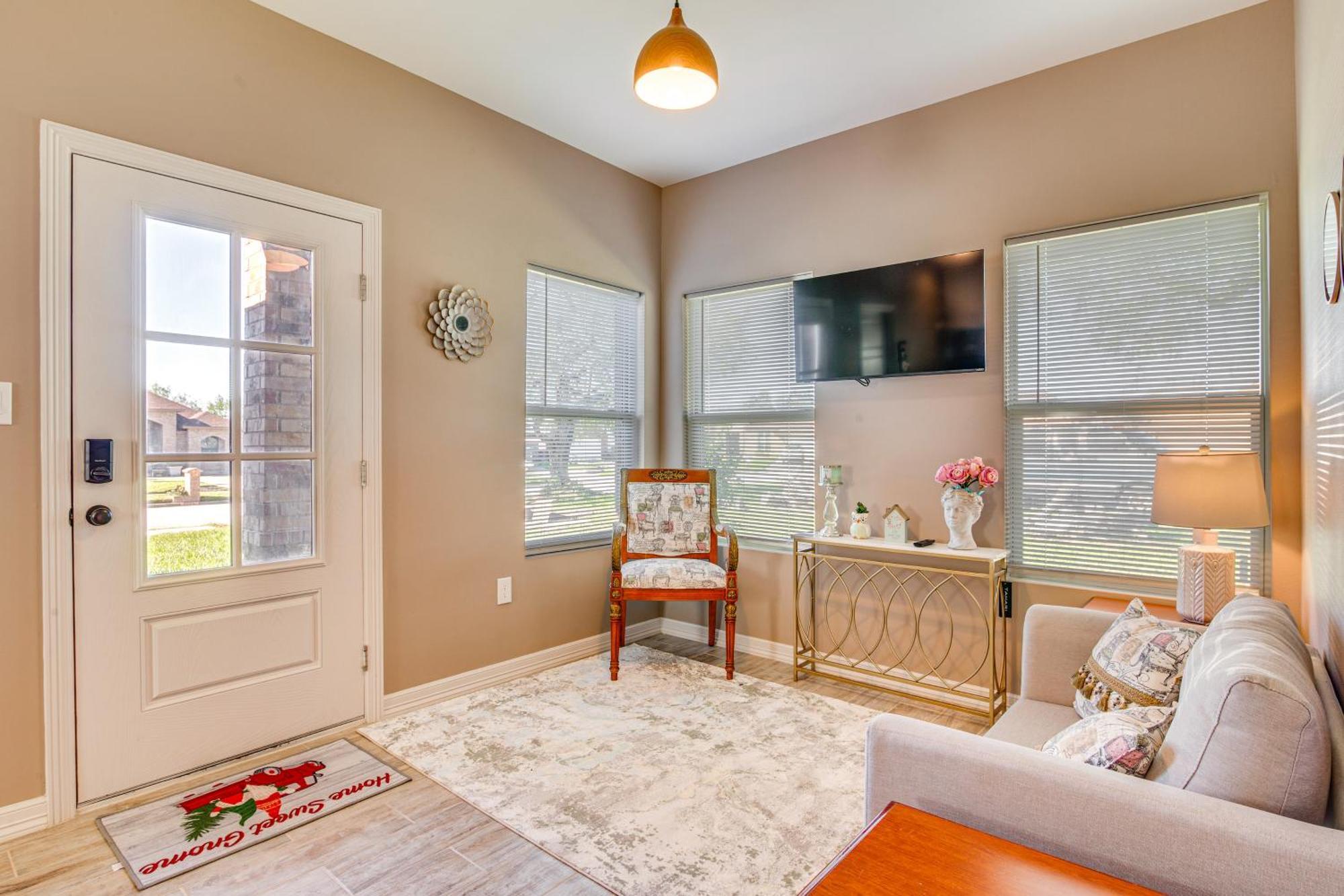 Pet-Friendly Brownsville Apartment With Yard! エクステリア 写真