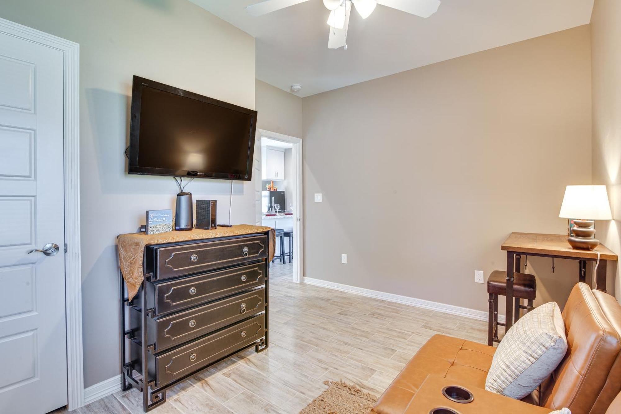 Pet-Friendly Brownsville Apartment With Yard! エクステリア 写真